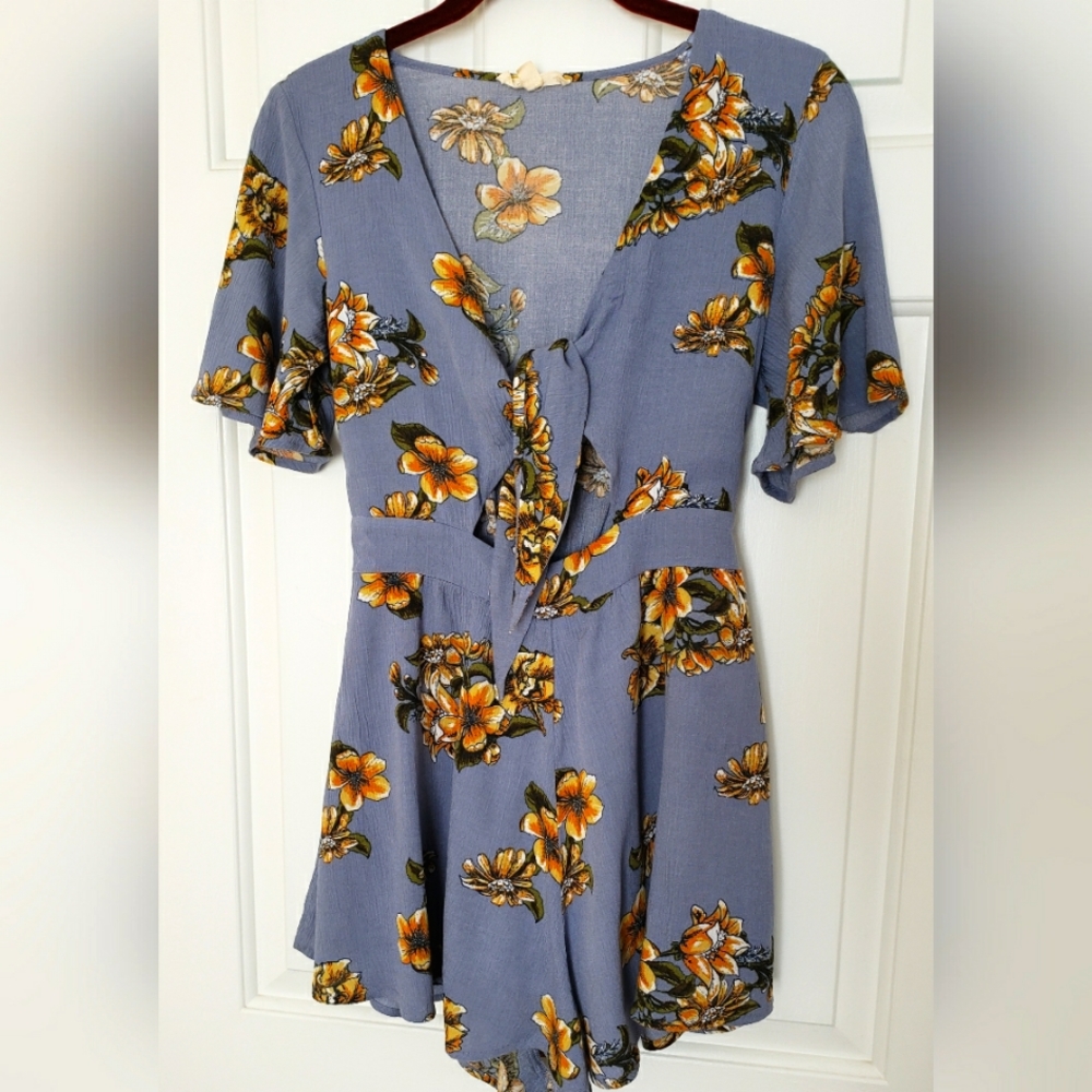 ILLA ILLA Stylish & Chic Floral Romper